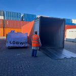 Der Container war anfangs leer, doch wurde schnell gefüllt.